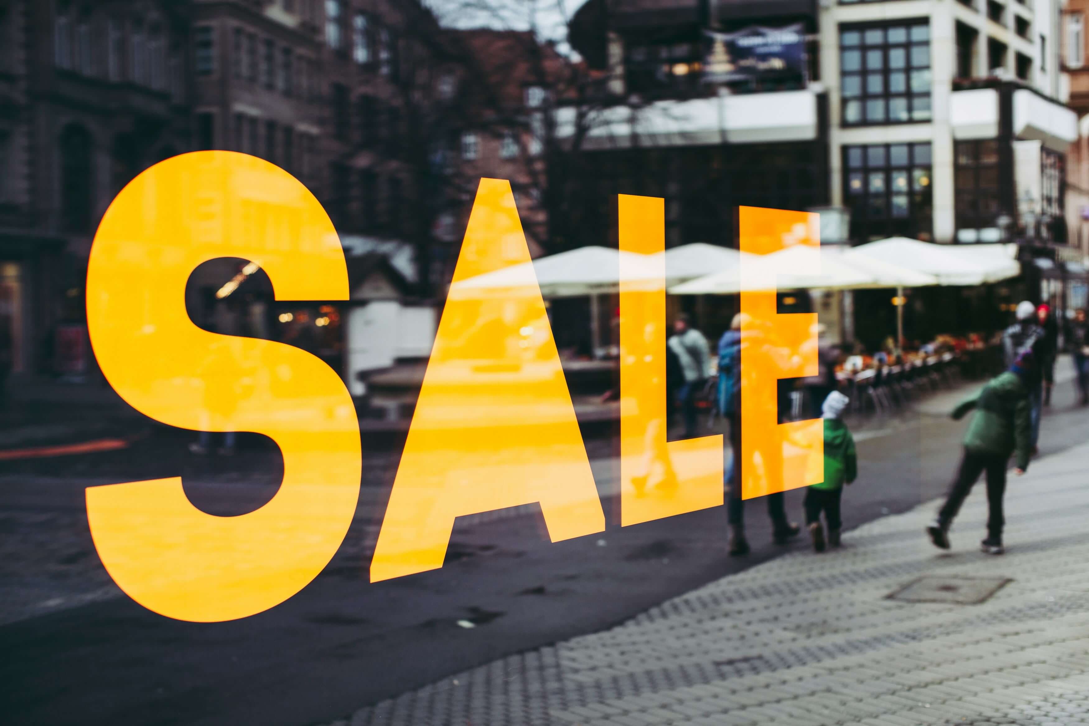 Best Places to Sell Clothes Online in 2025: Ultimate Guide for Used, Designer, and Kids’ Apparel